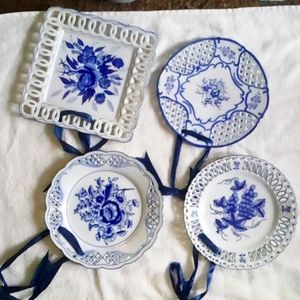 4pc vintage platees